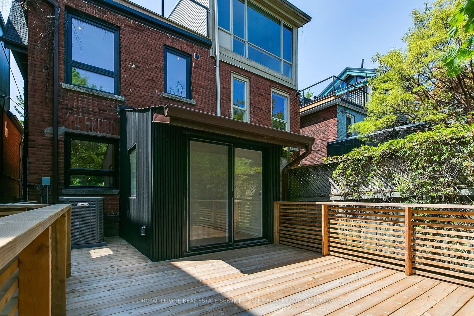 195 Albany Avenue thumbnail 44