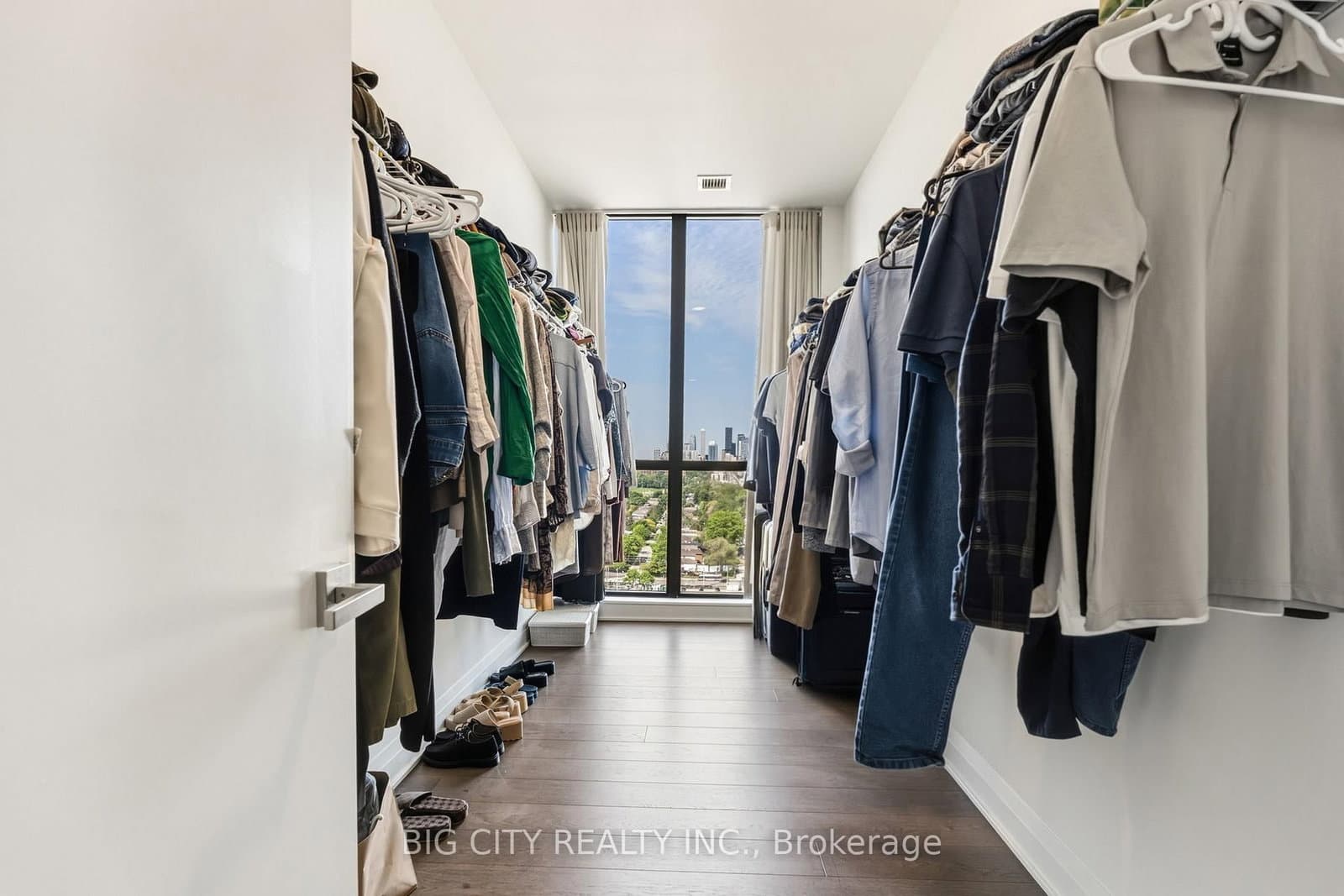 33 Frederick Todd Way, Unit 2002 thumbnail 35