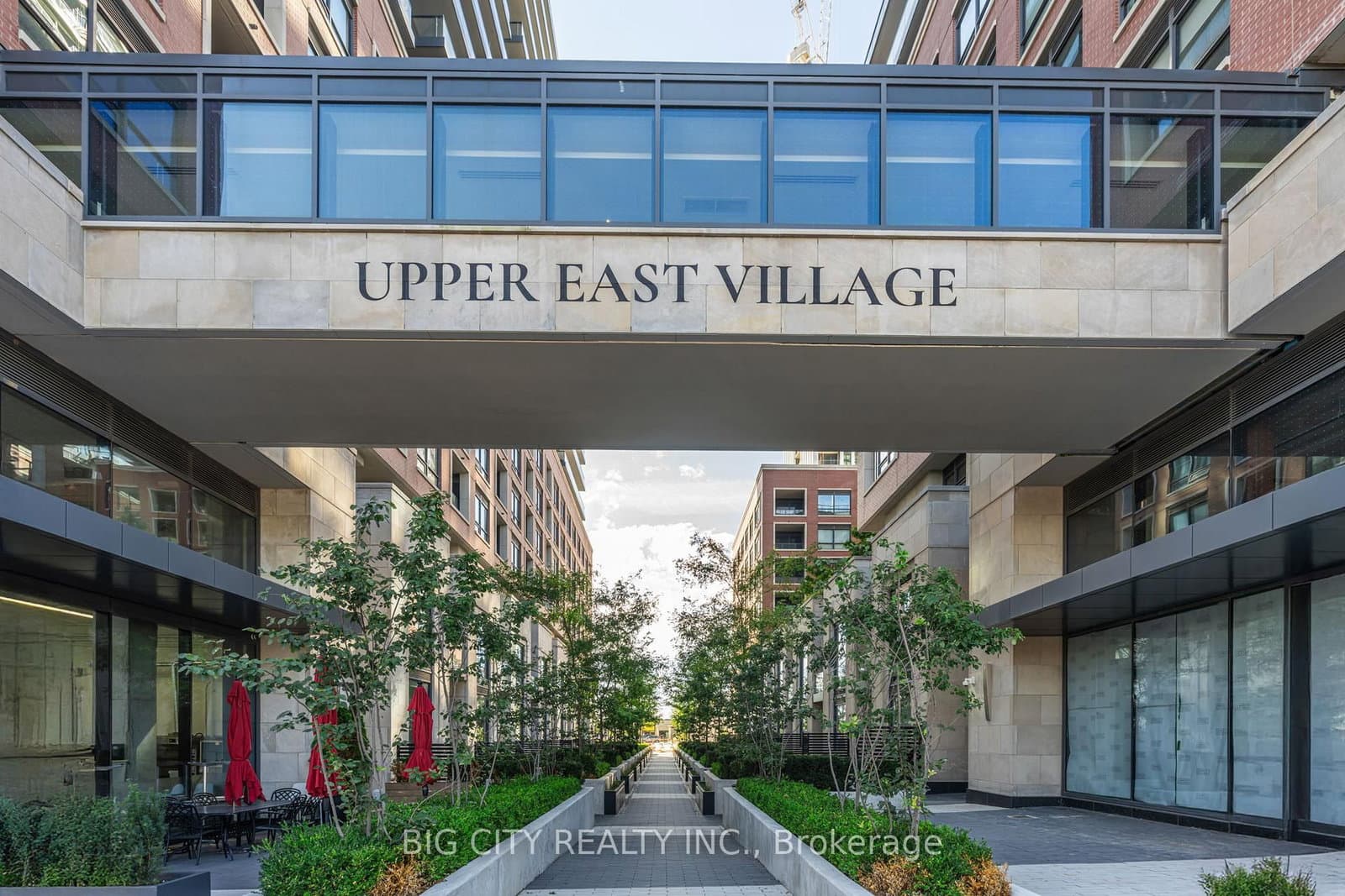 33 Frederick Todd Way, Unit 2002 thumbnail 4