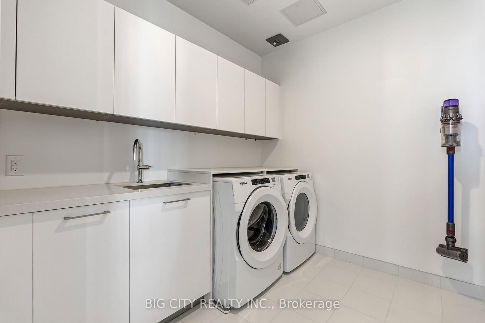 33 Frederick Todd Way, Unit 2002 thumbnail 40