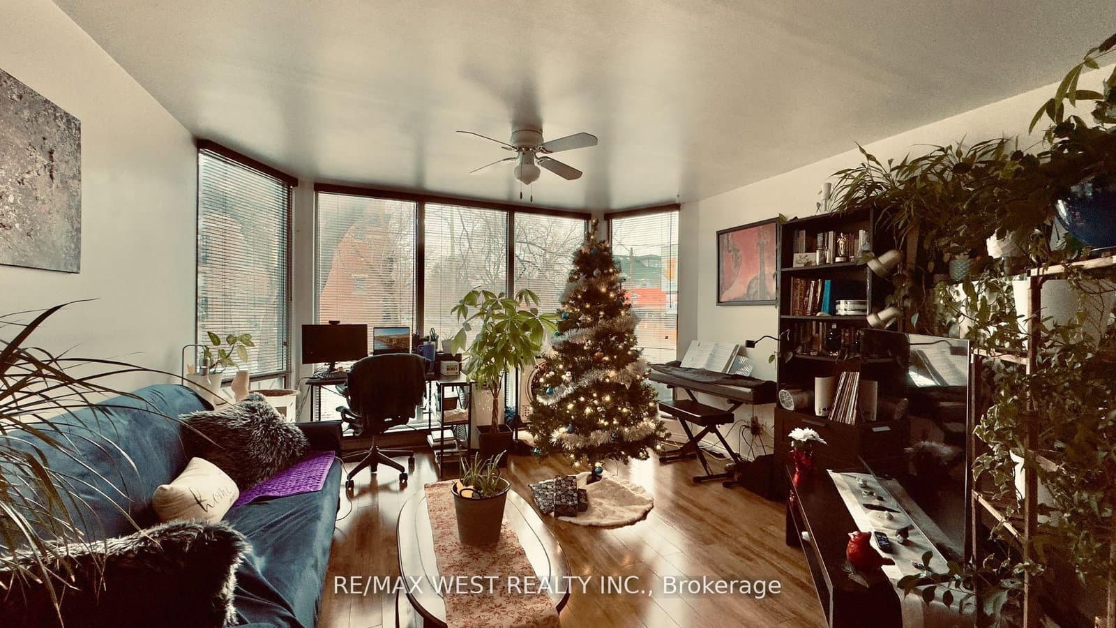 1061 Bathurst Street thumbnail 15