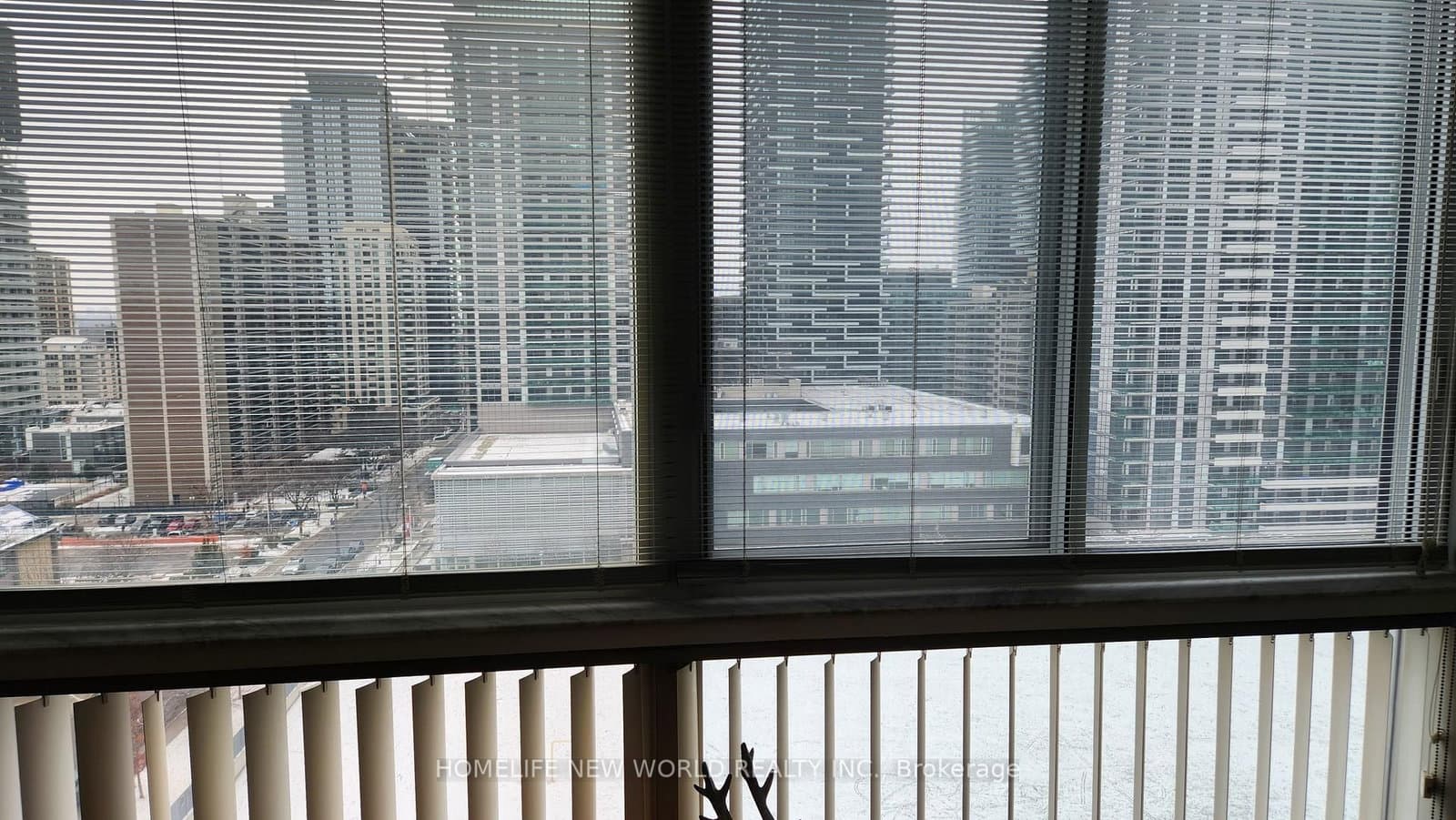 7 Broadway Avenue, Unit PH-F thumbnail 13