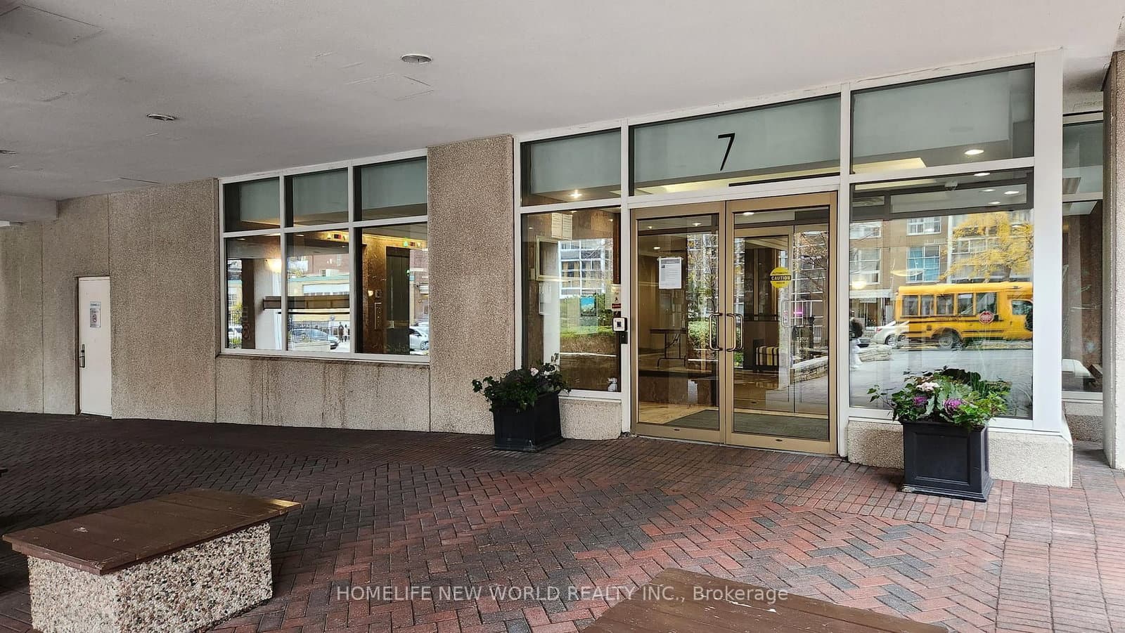 7 Broadway Avenue, Unit PH-F thumbnail 2