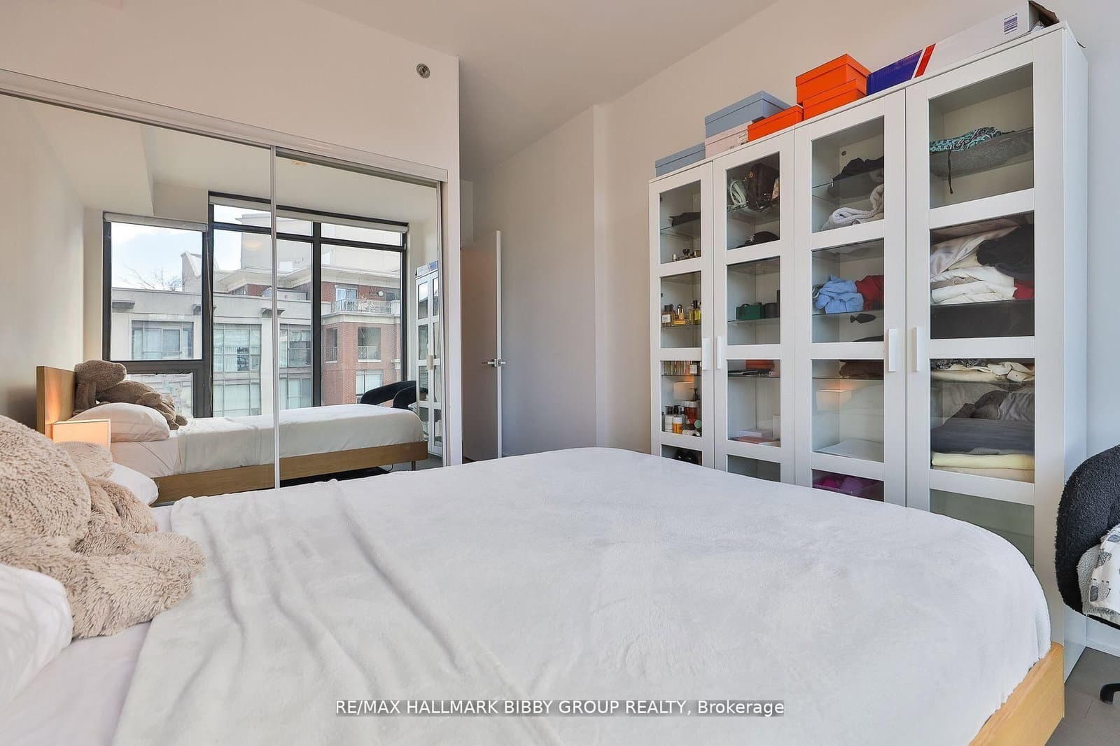 15 Beverley Street, Unit 710 thumbnail 11