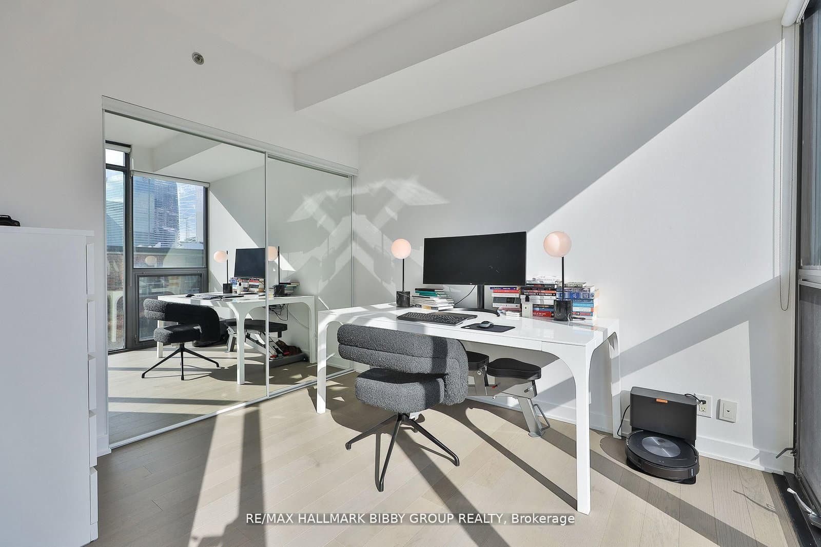 15 Beverley Street, Unit 710 thumbnail 13