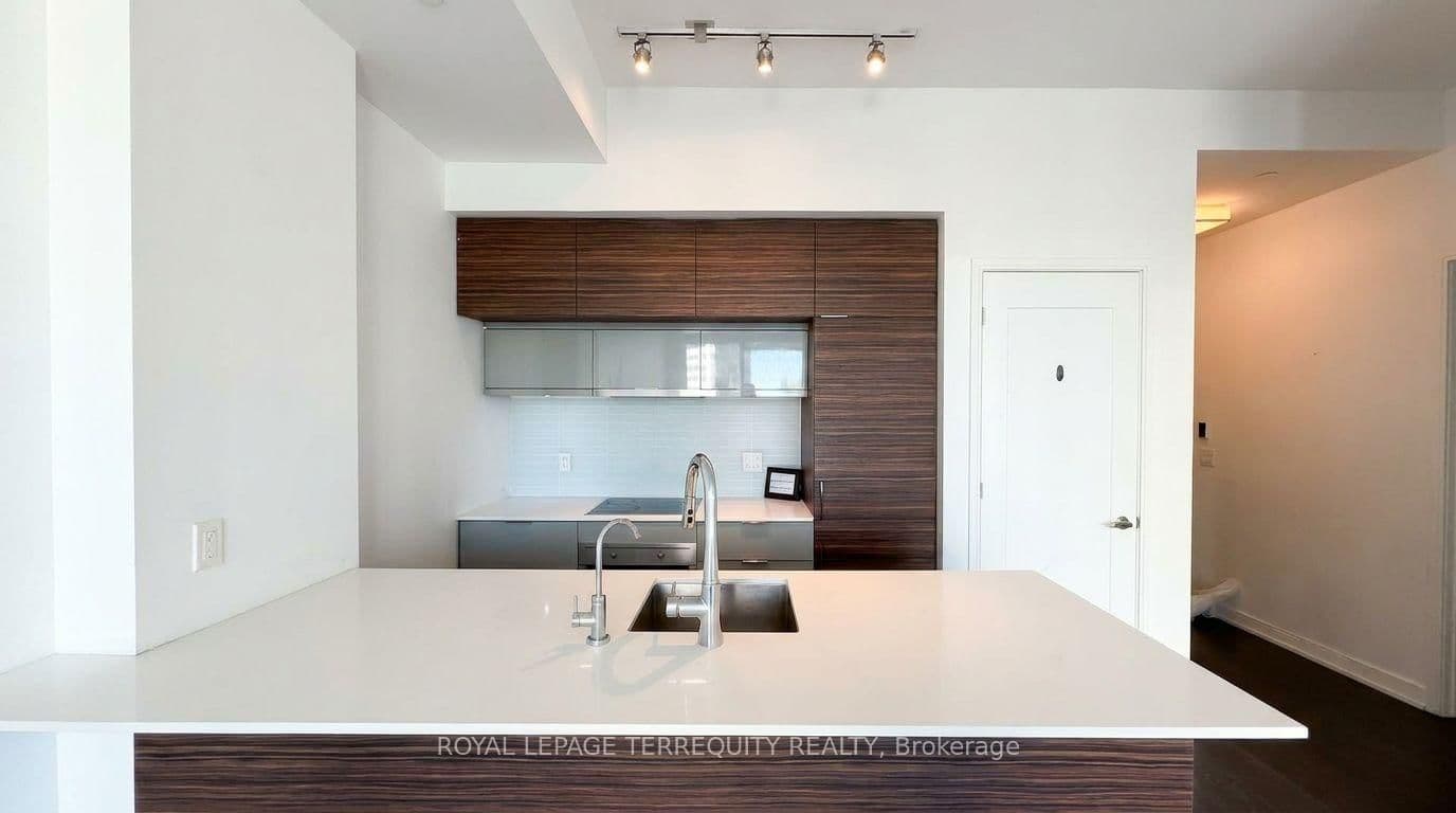 88 Scott Street, Unit 4707 thumbnail 5