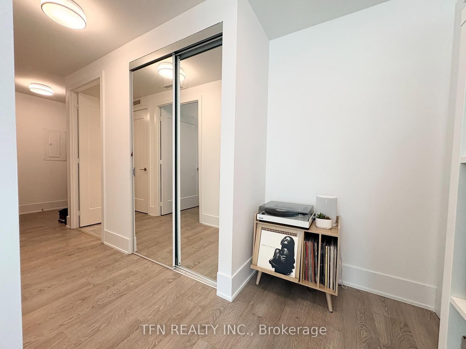 470 Front Street W, Unit 1412 thumbnail 17