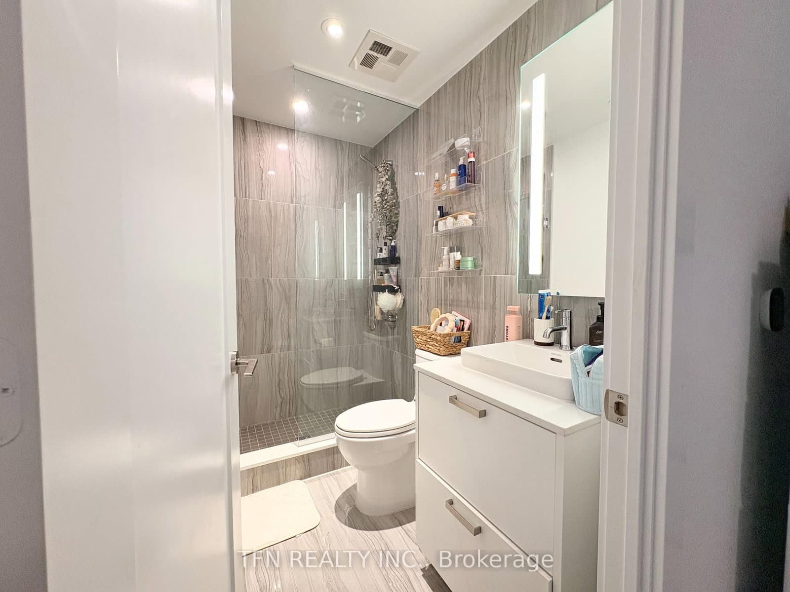 470 Front Street W, Unit 1412 thumbnail 22