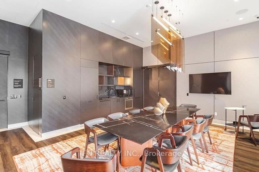470 Front Street W, Unit 1412 thumbnail 42