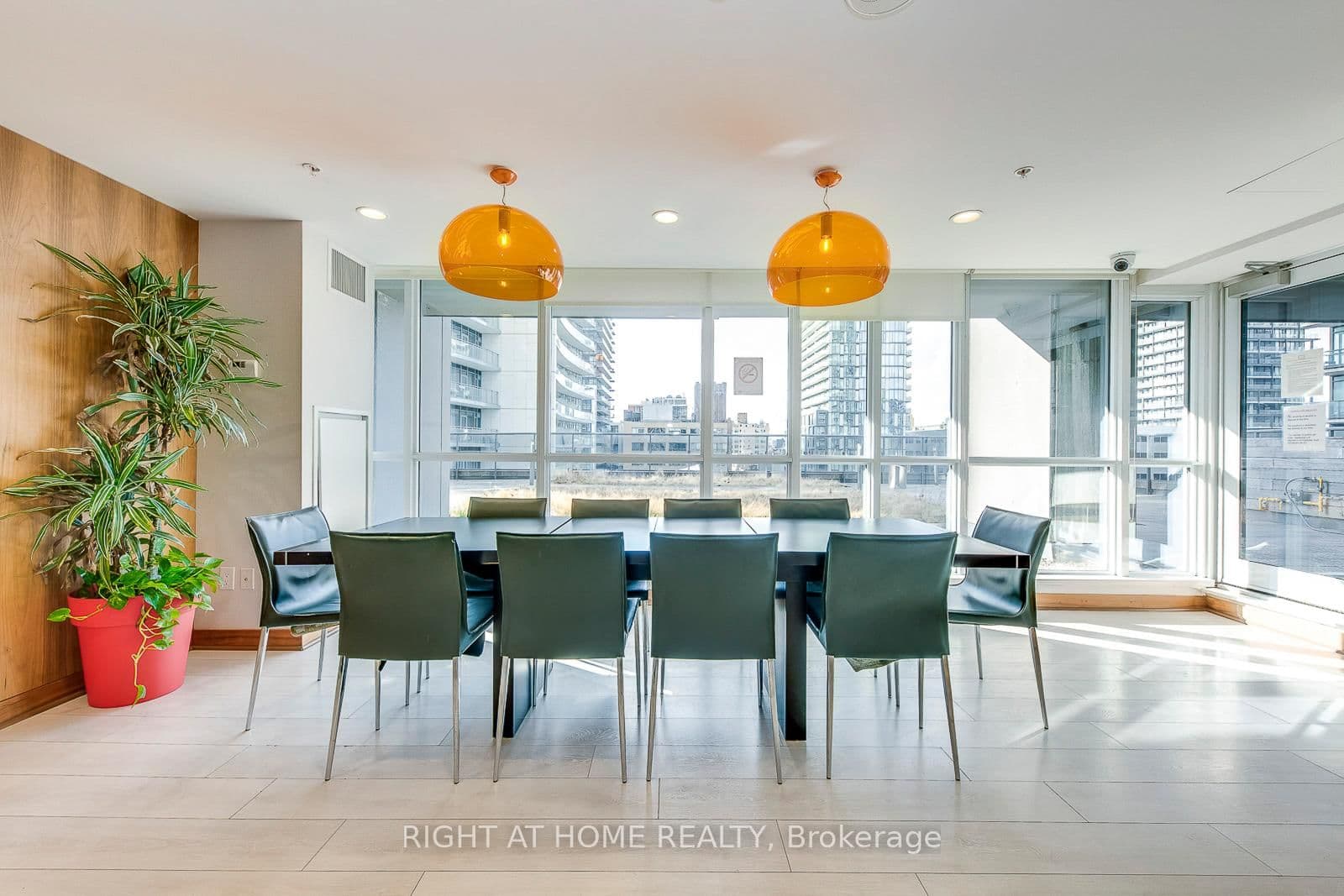 295 Adelaide Street W, Unit 1306 thumbnail 32