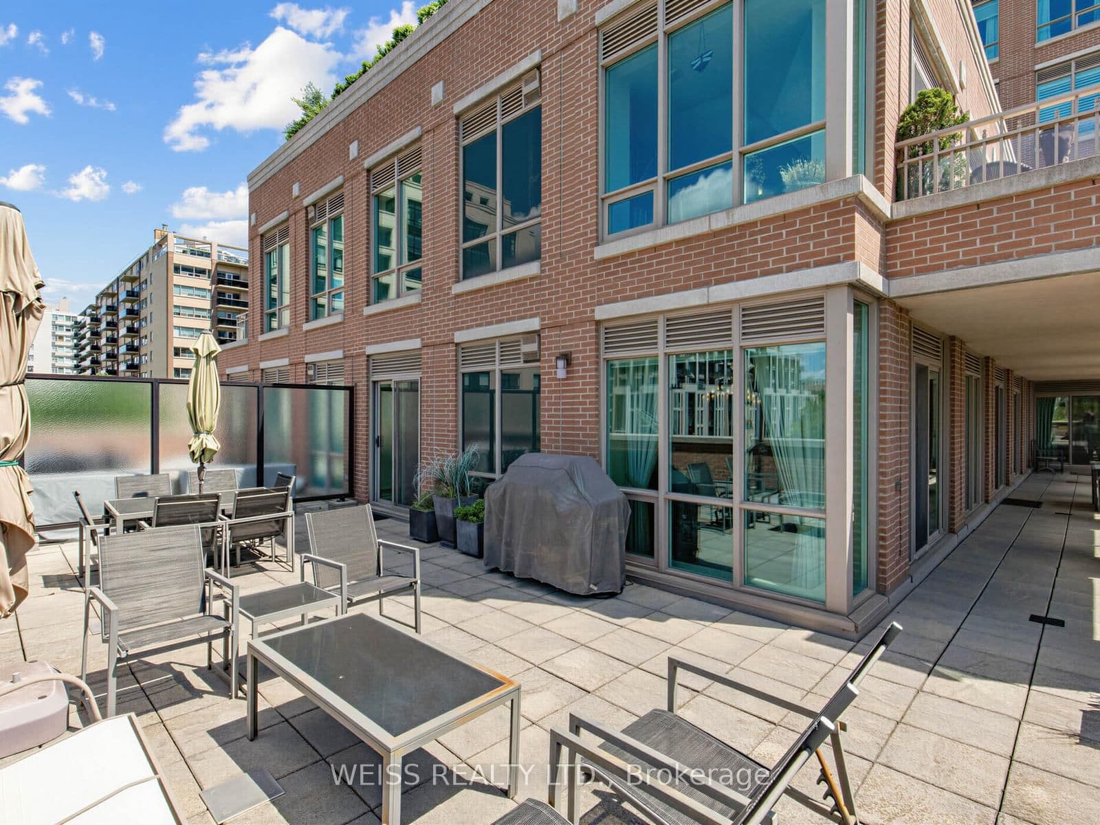 155 St Clair Avenue W, Unit 506 thumbnail 6