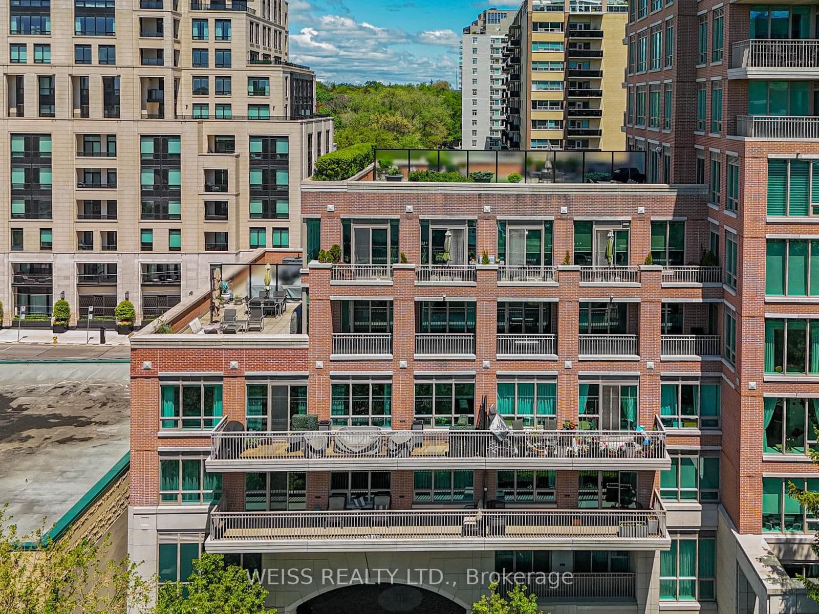 155 St Clair Avenue W, Unit 506 thumbnail 7