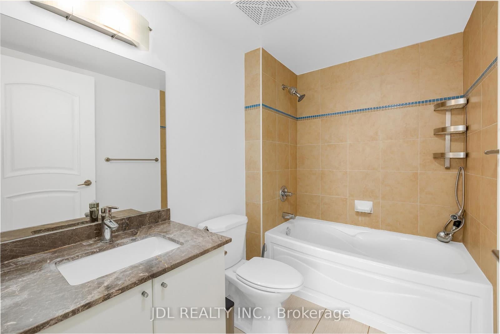 16 Harbour Street, Unit 4006 thumbnail 10