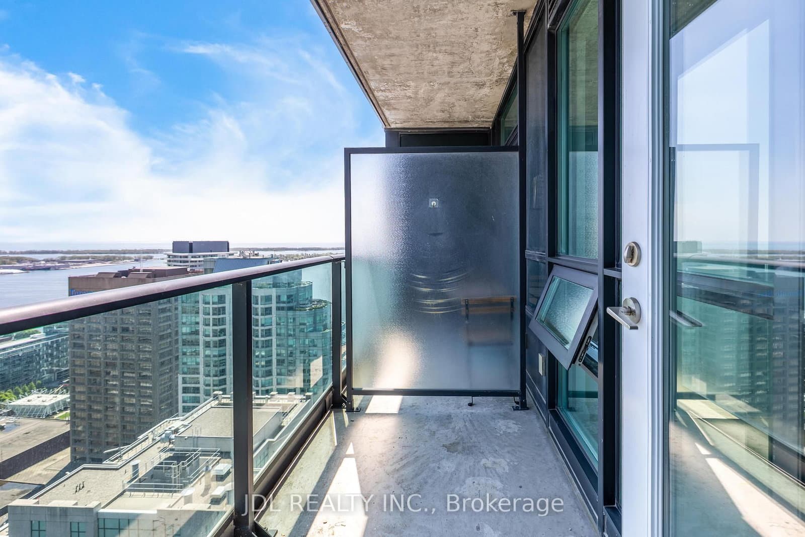16 Harbour Street, Unit 4006 thumbnail 13