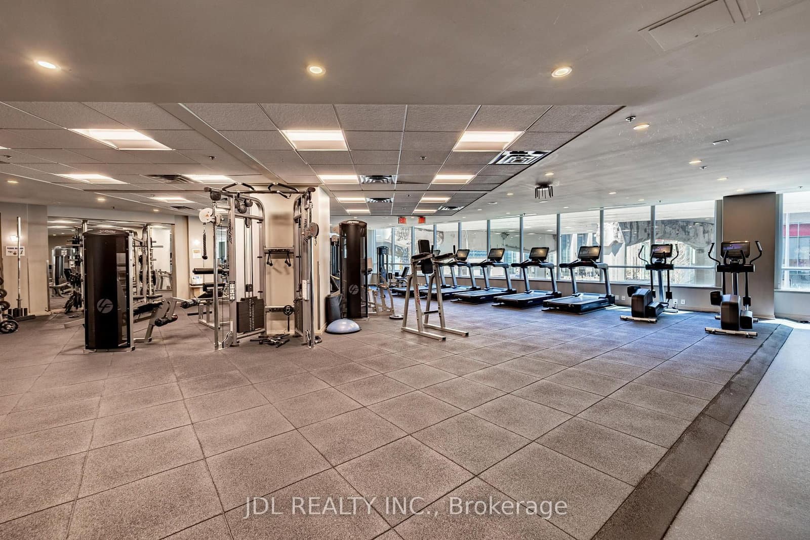 16 Harbour Street, Unit 4006 thumbnail 22