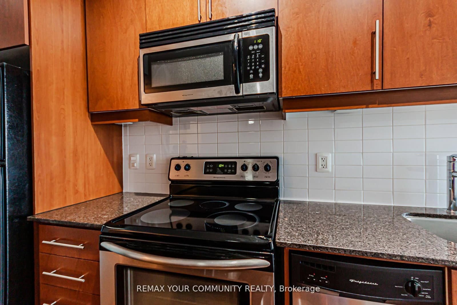 2885 Bayview Avenue, Unit 913 thumbnail 13