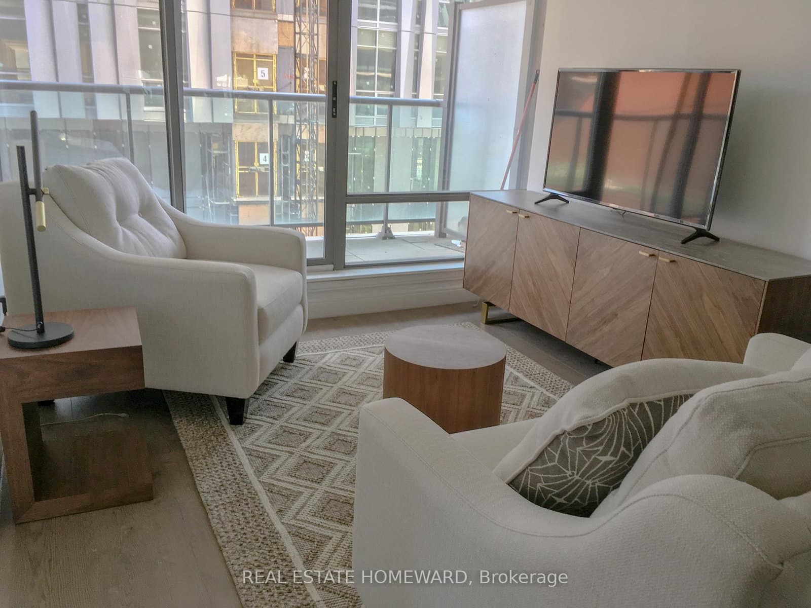 18 Yorkville Avenue, Unit 603 thumbnail 3