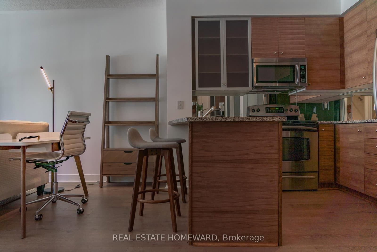 18 Yorkville Avenue, Unit 603 thumbnail 9