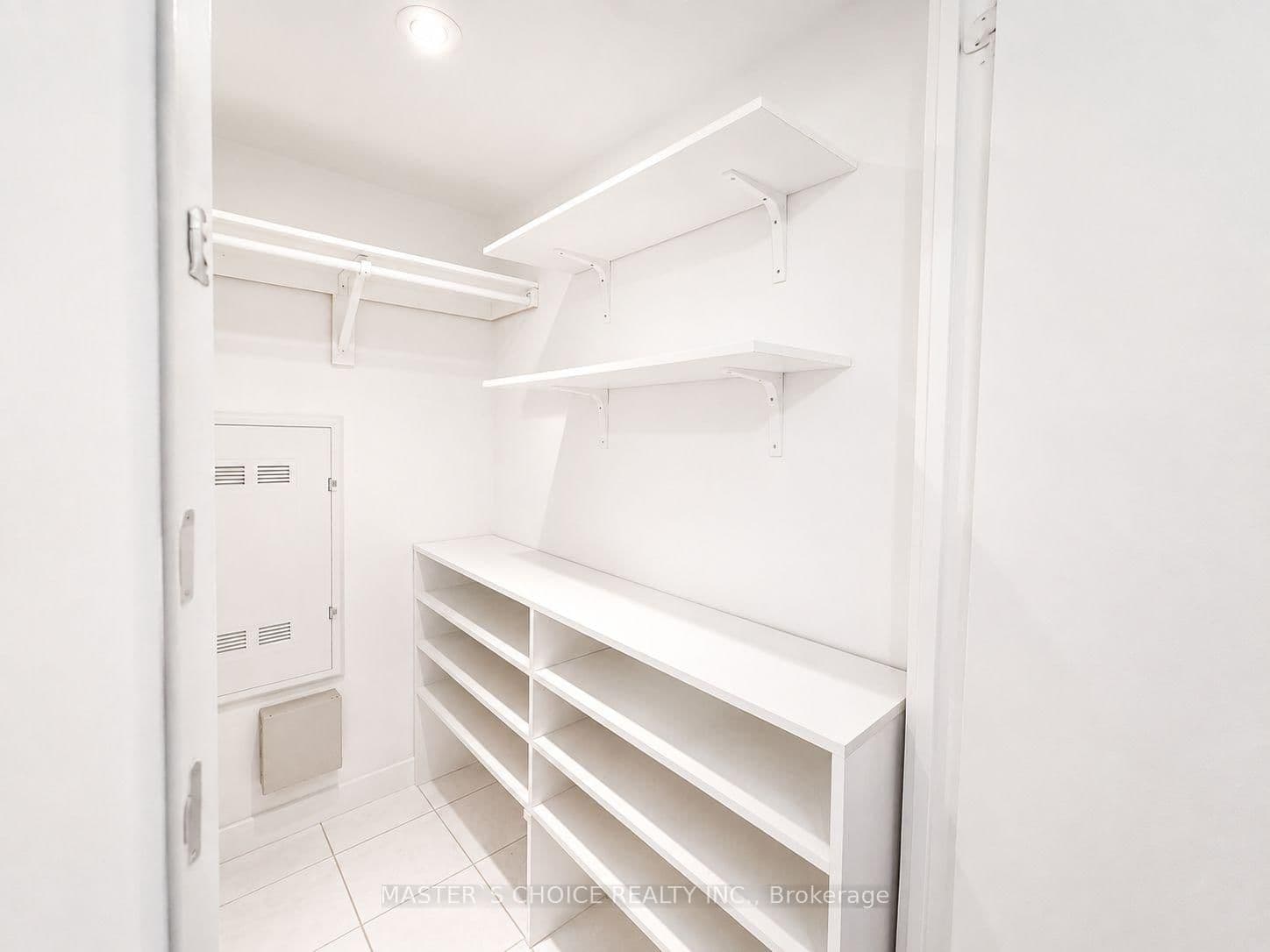121 Mcmahon Drive, Unit 1717 thumbnail 14