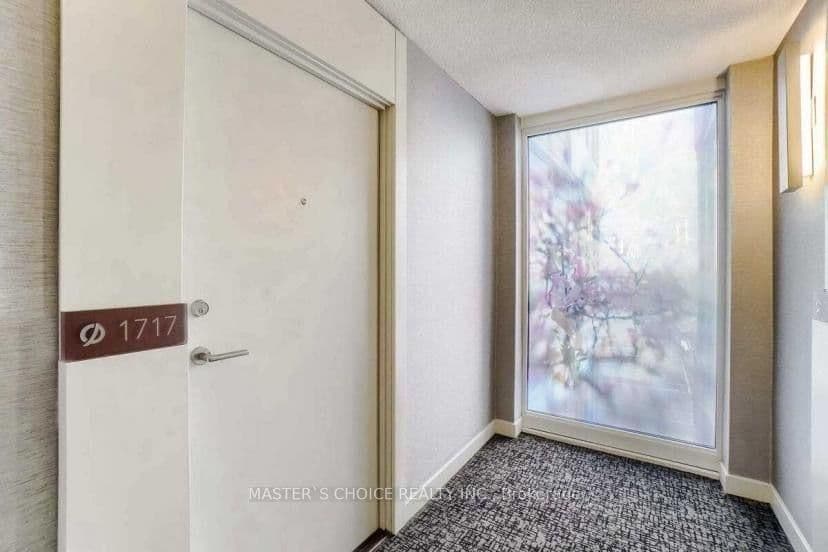 121 Mcmahon Drive, Unit 1717 thumbnail 15