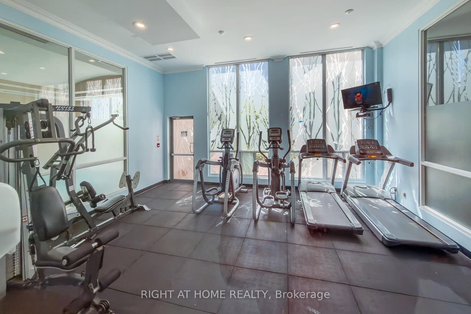7 Lorraine Drive, Unit 210 thumbnail 31