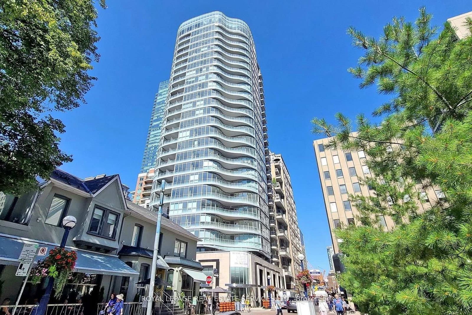 #808 - 88 Cumberland Street
