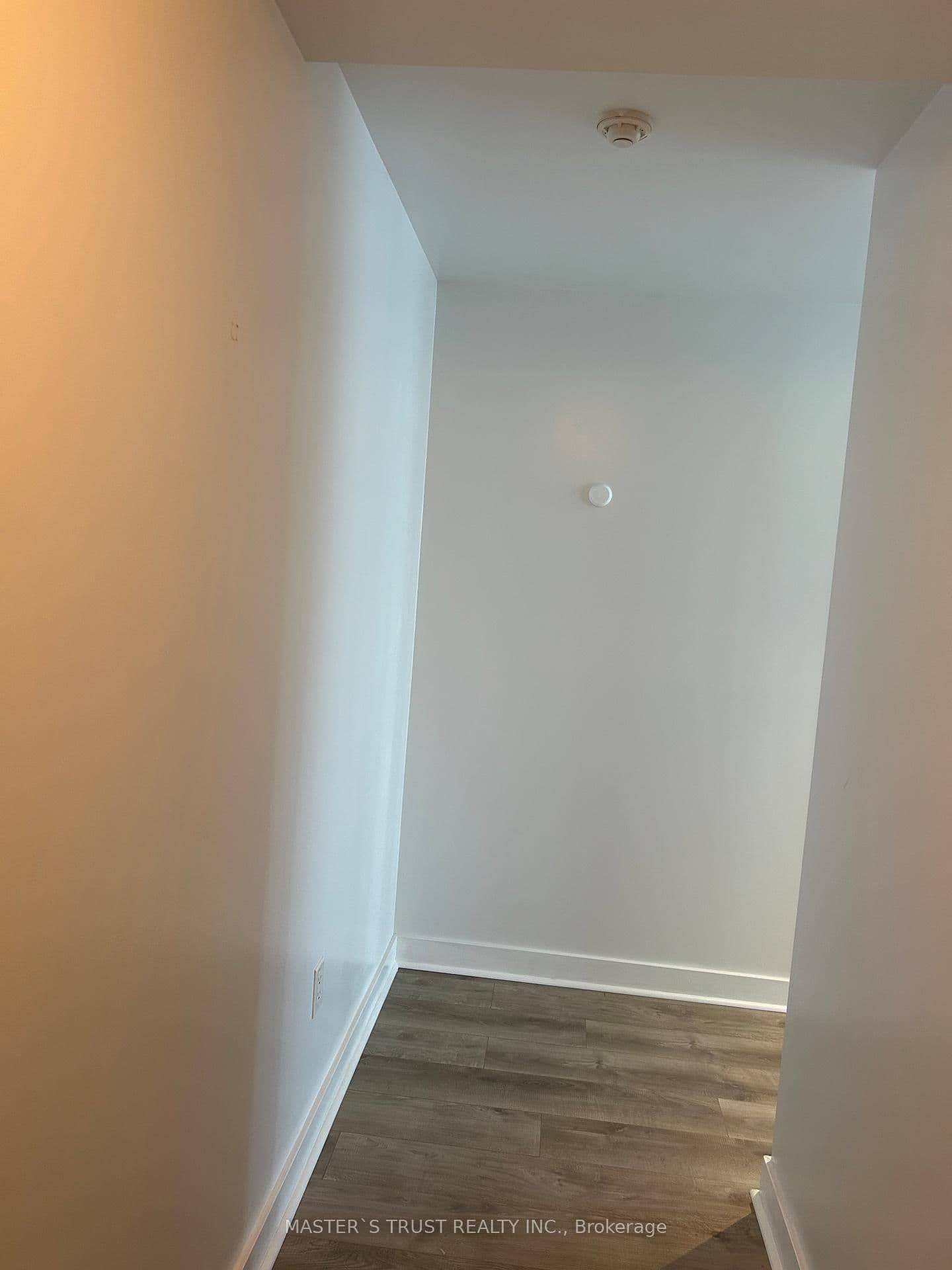 21 ICE BOAT Terrace, Unit 4202 thumbnail 2