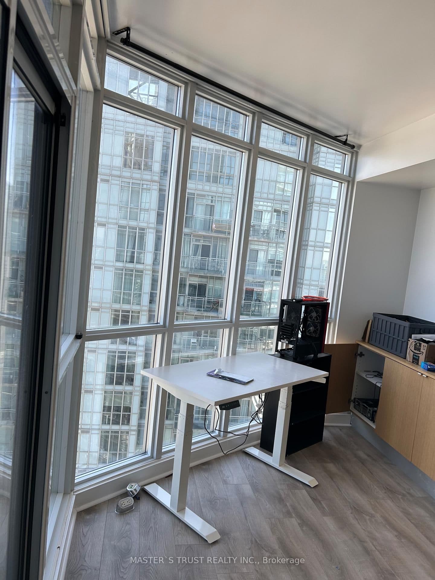 21 ICE BOAT Terrace, Unit 4202 thumbnail 6