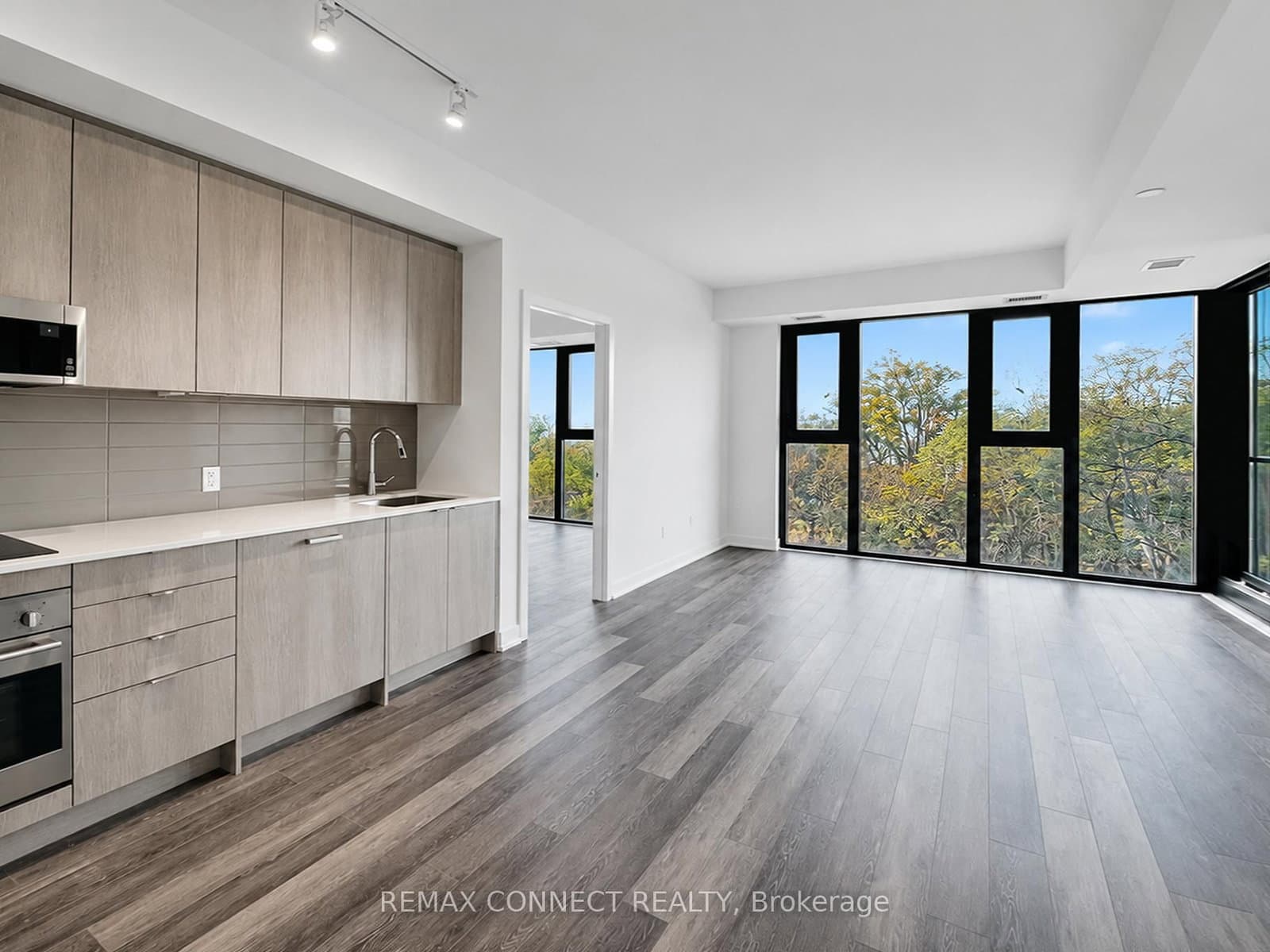 250 Lawrence Avenue W, Unit 504 thumbnail 15