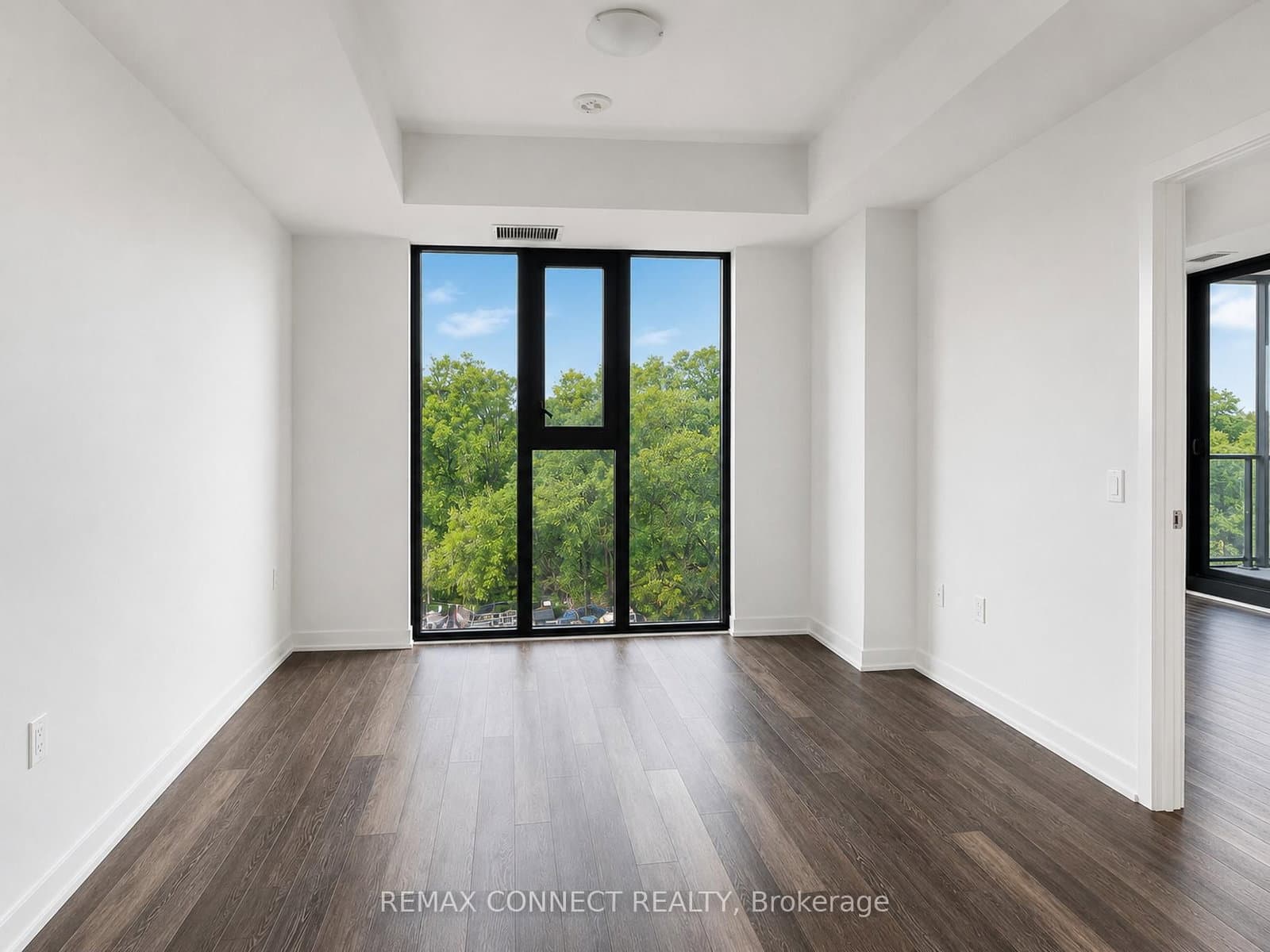 250 Lawrence Avenue W, Unit 504 thumbnail 18