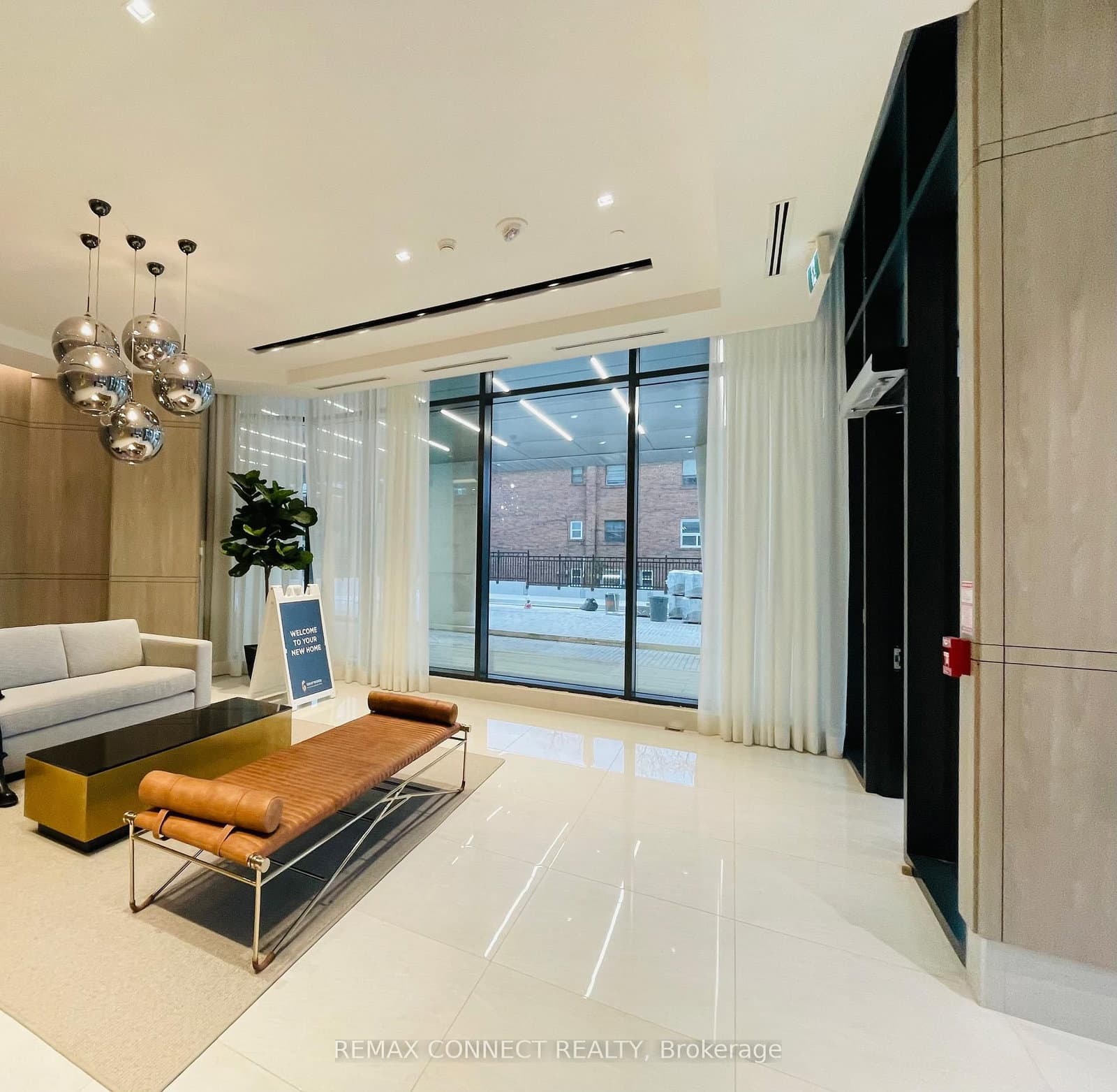 250 Lawrence Avenue W, Unit 504 thumbnail 2