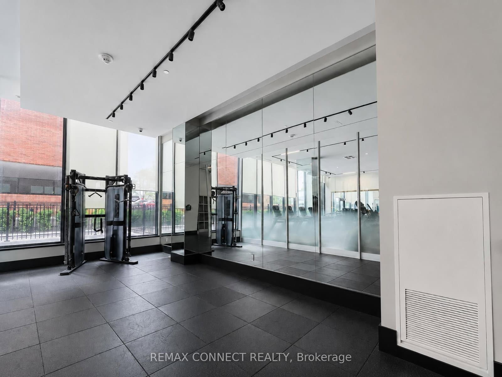250 Lawrence Avenue W, Unit 504 thumbnail 30