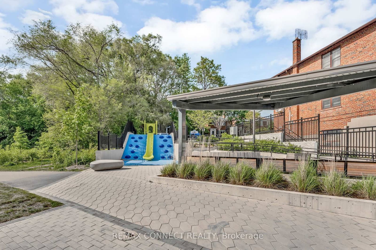 250 Lawrence Avenue W, Unit 504 thumbnail 38
