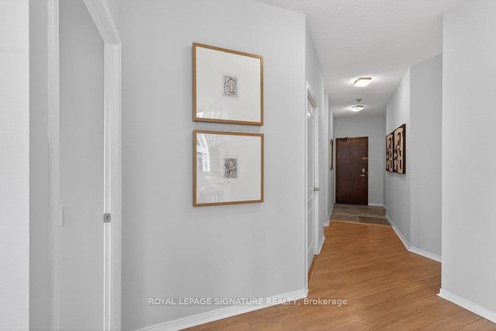 555 Yonge Street, Unit 707 thumbnail 14