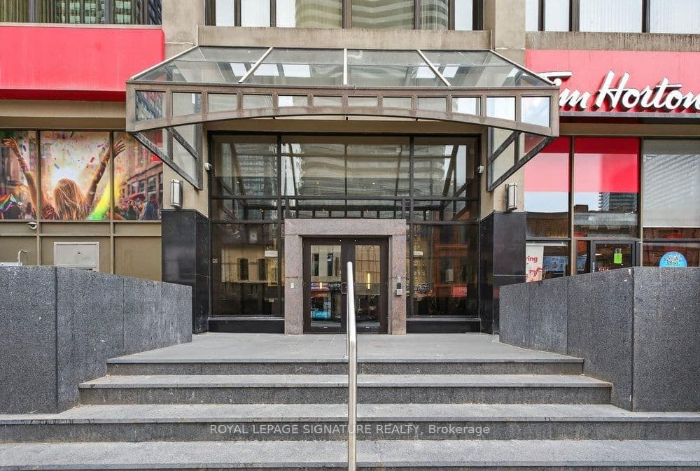 555 Yonge Street, Unit 707 thumbnail 28