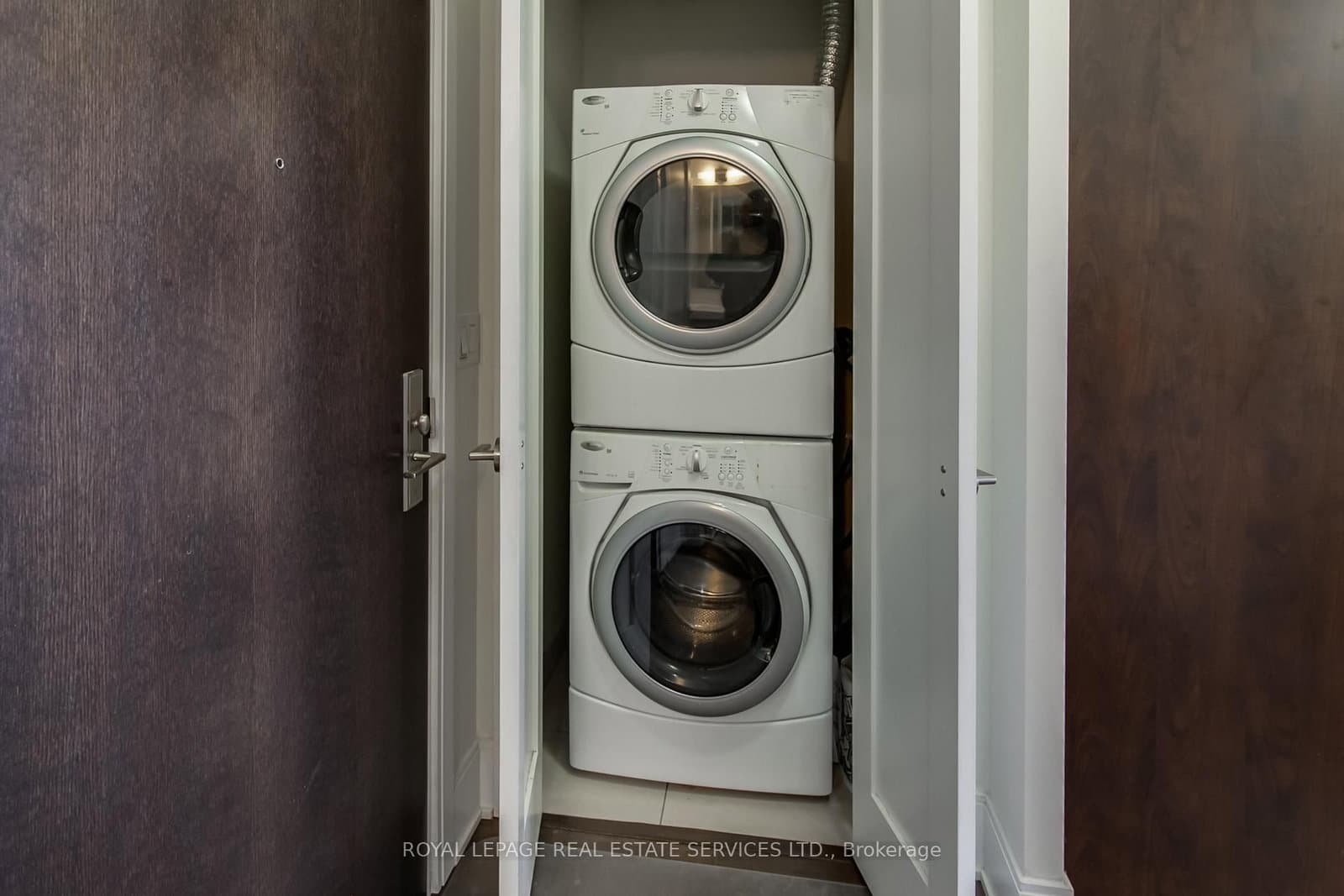25 Broadway Avenue, Unit 1408 thumbnail 18