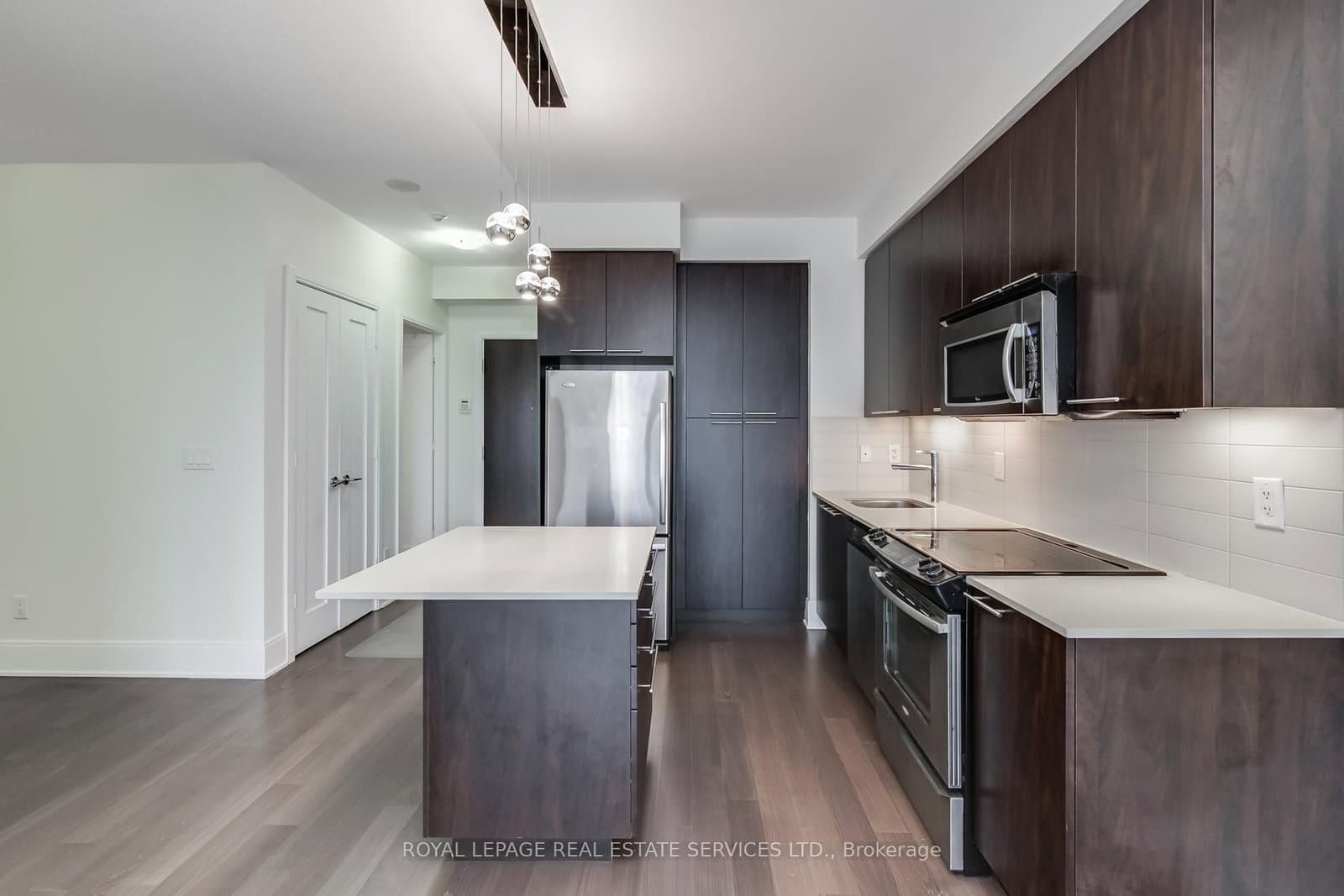 25 Broadway Avenue, Unit 1408 thumbnail 4