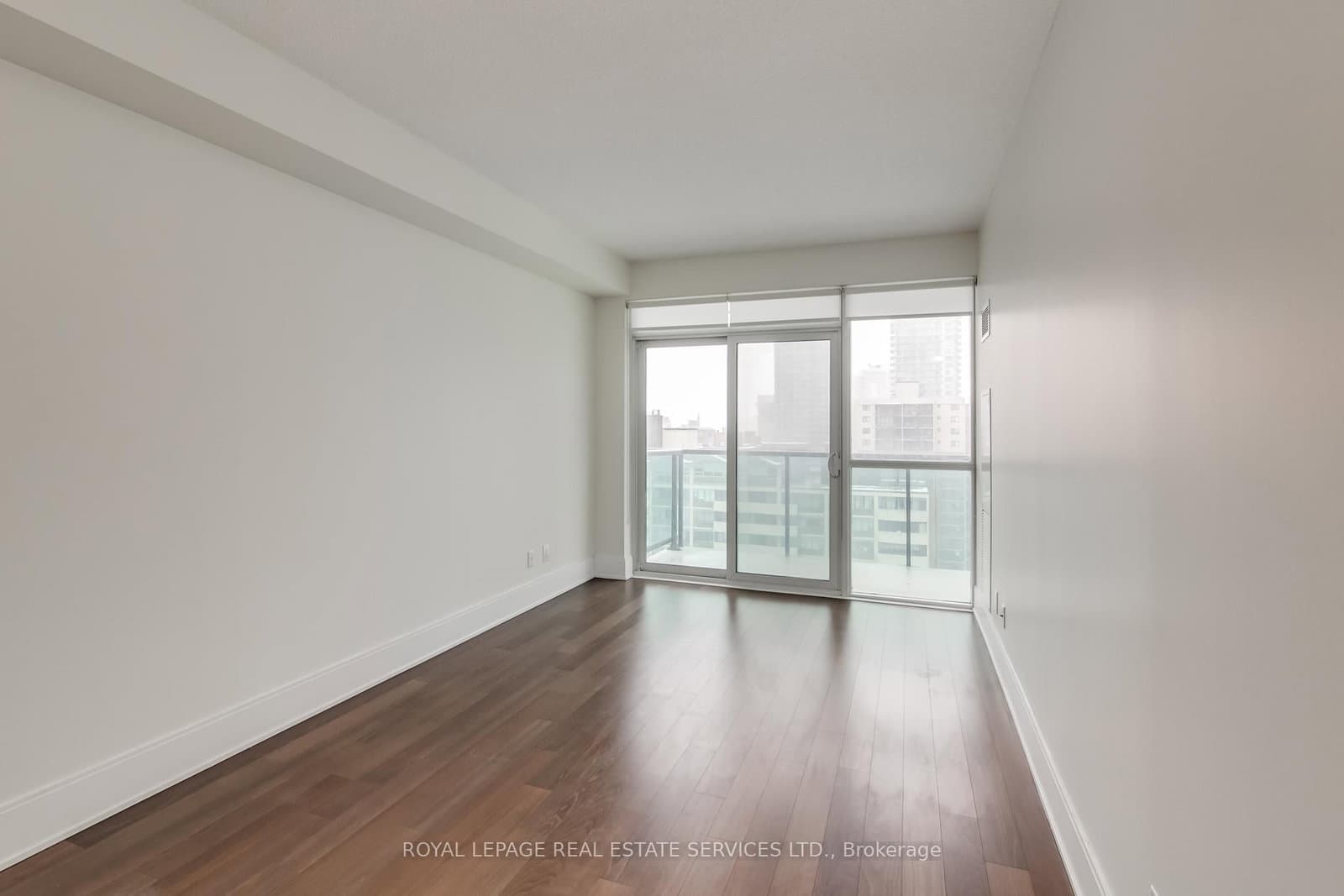 25 Broadway Avenue, Unit 1408 thumbnail 9