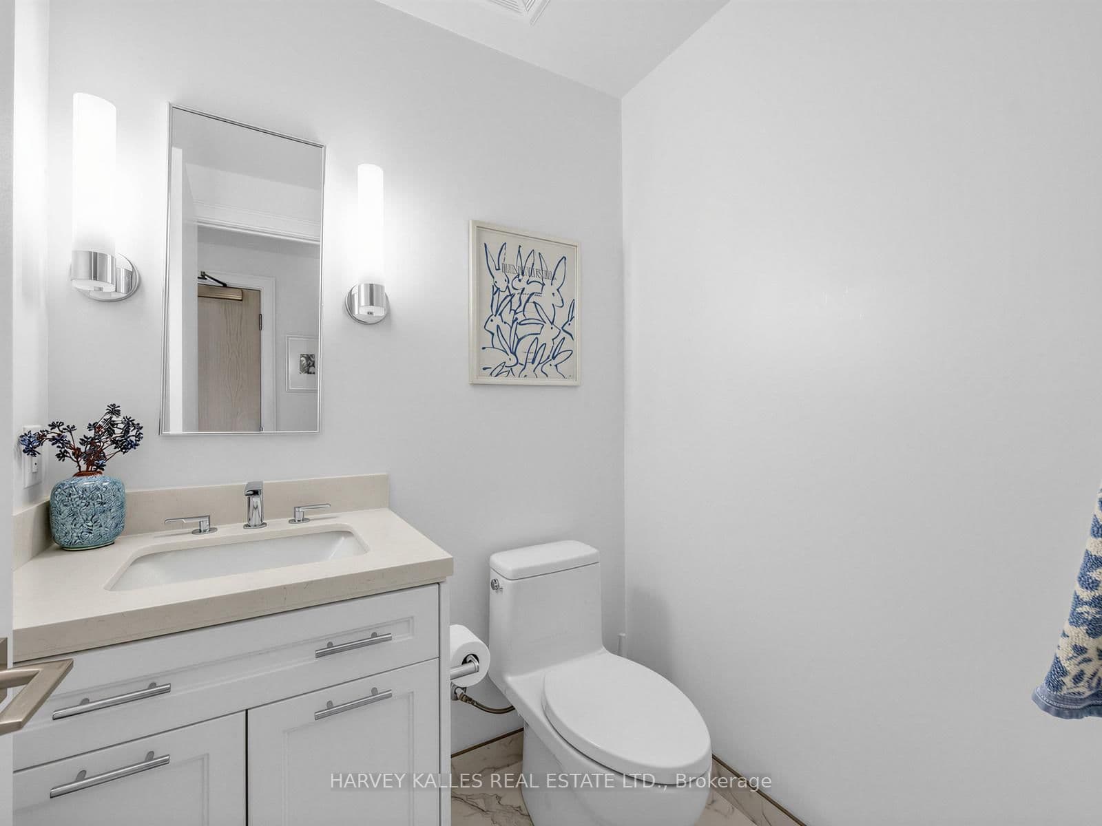 1 Strathgowan Avenue, Unit 605 thumbnail 16