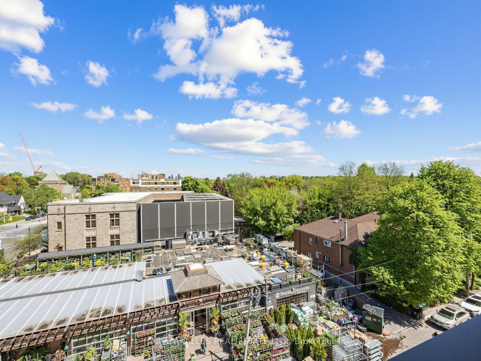 1 Strathgowan Avenue, Unit 605 thumbnail 24