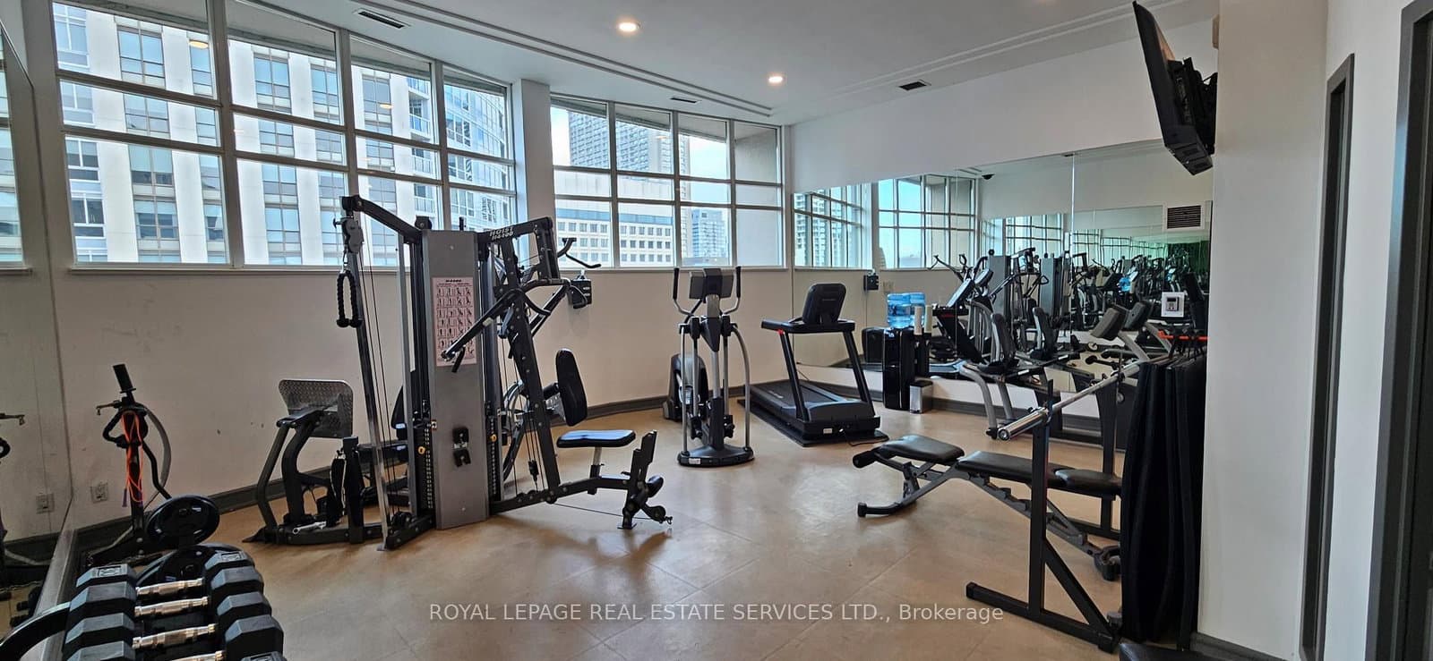 102 Bloor Street W, Unit 306 thumbnail 15