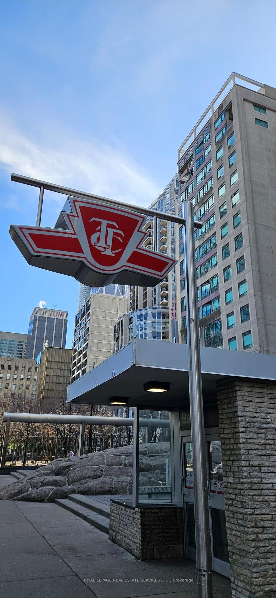 102 Bloor Street W, Unit 306 thumbnail 26