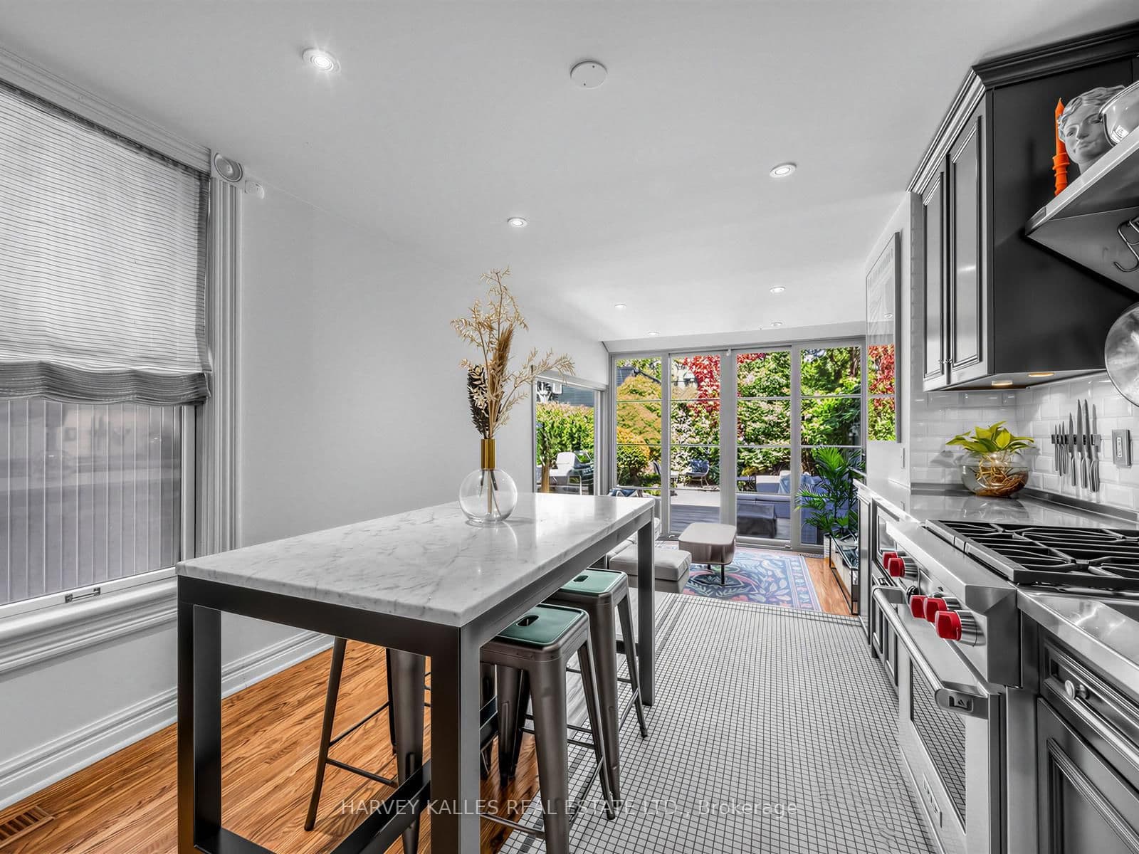 285 Brunswick Avenue thumbnail 11