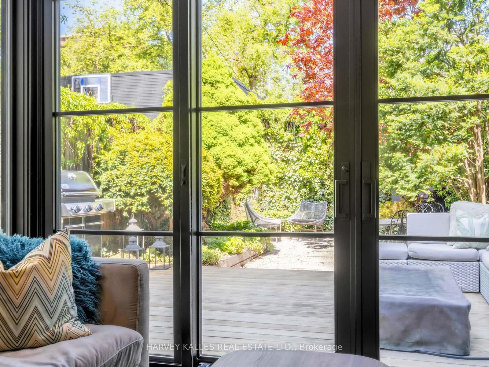 285 Brunswick Avenue thumbnail 17