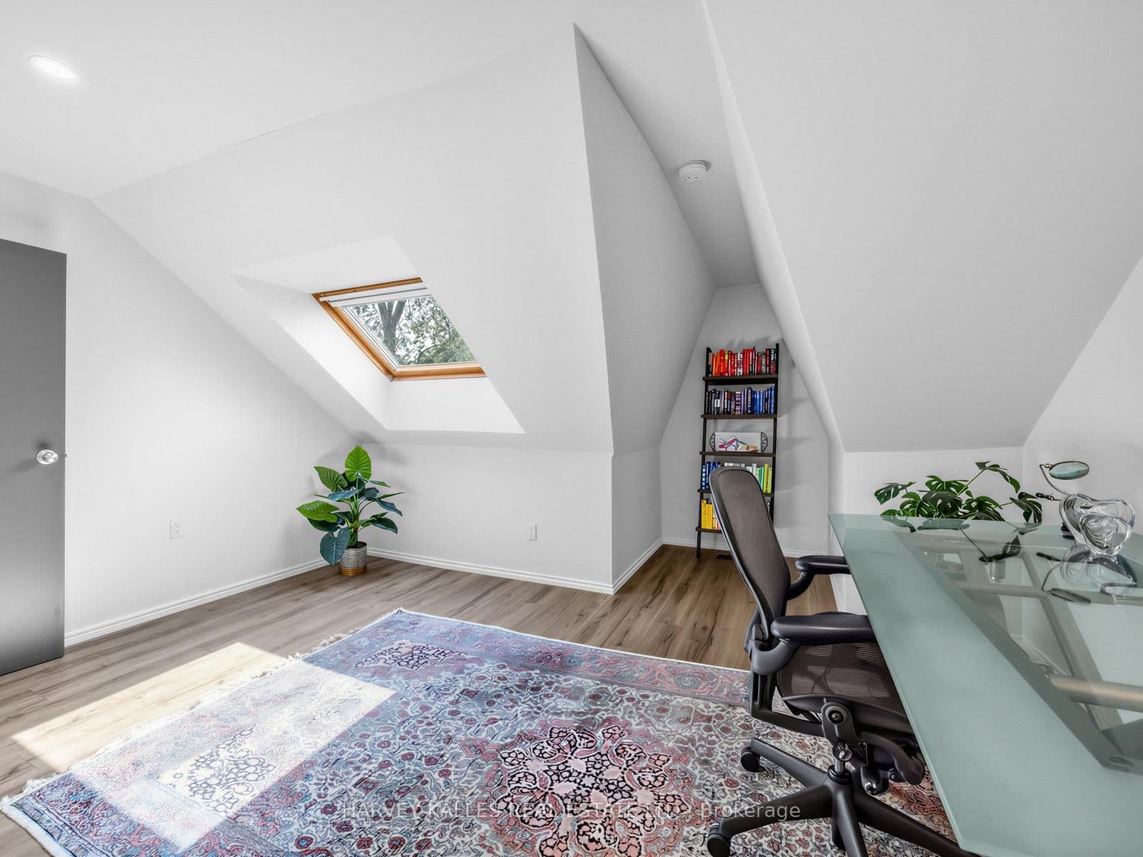 285 Brunswick Avenue thumbnail 26