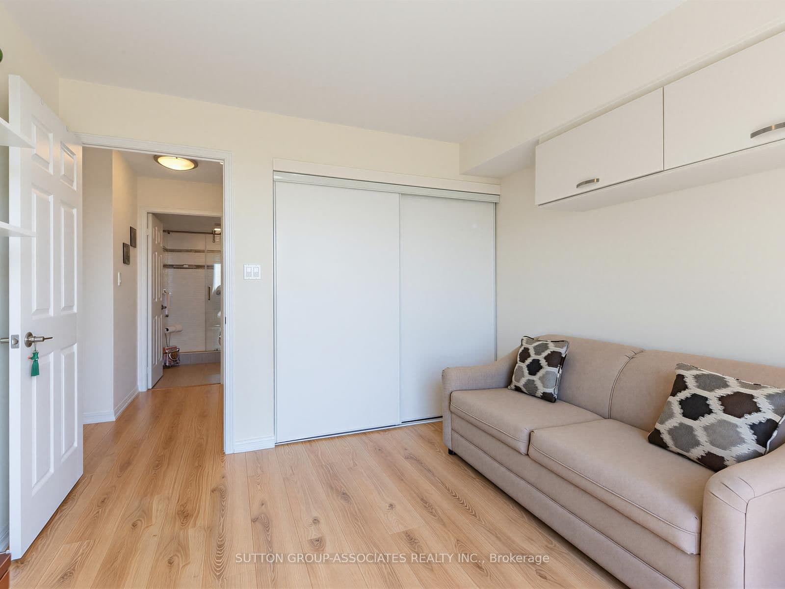 23 Lorraine Drive, Unit 1706 thumbnail 22