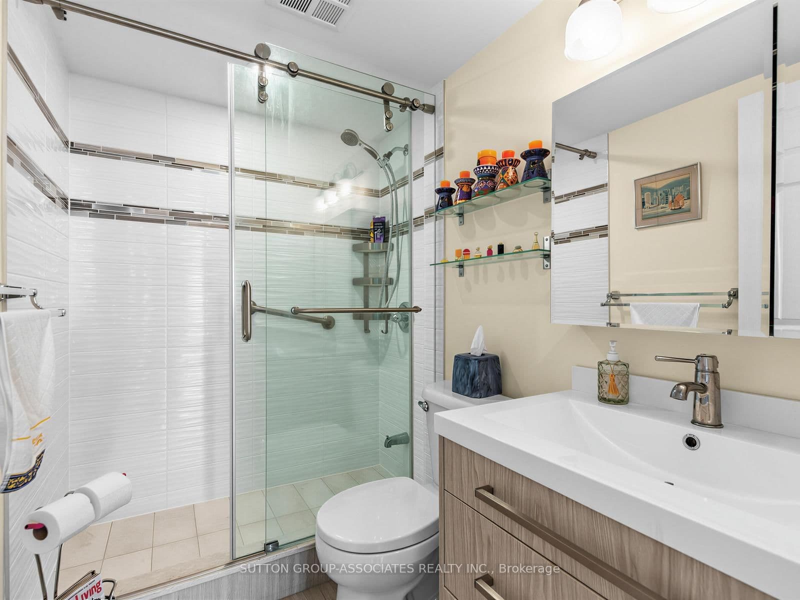 23 Lorraine Drive, Unit 1706 thumbnail 25
