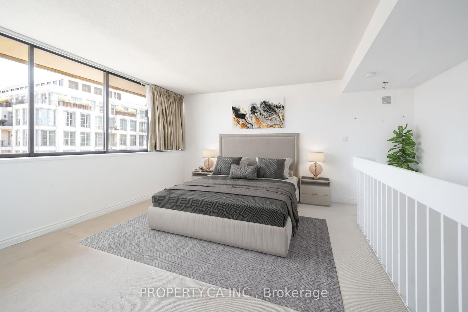 55a Avenue Road, Unit 606 thumbnail 7