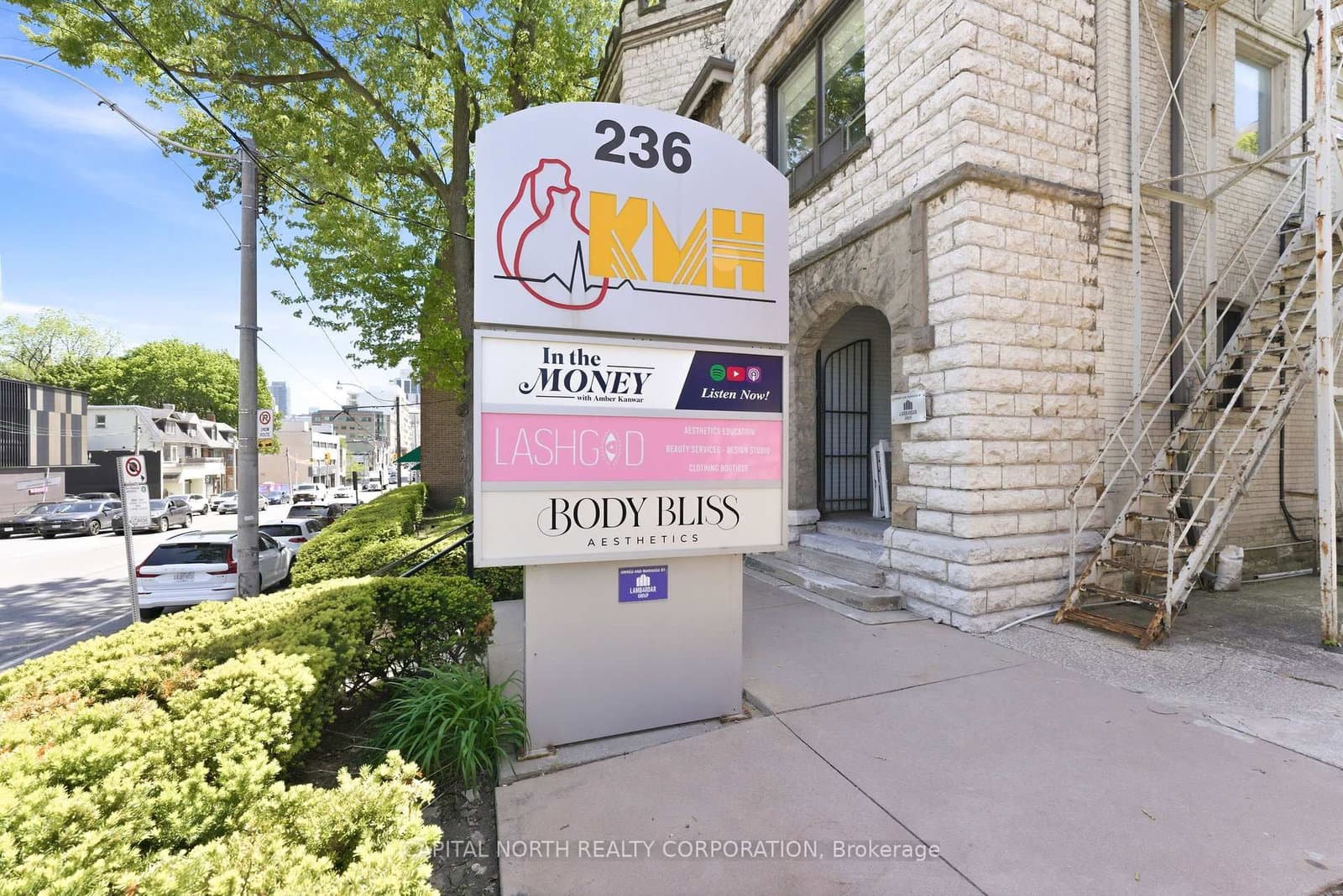 236 Avenue Road, Unit 2nd Floor thumbnail 2