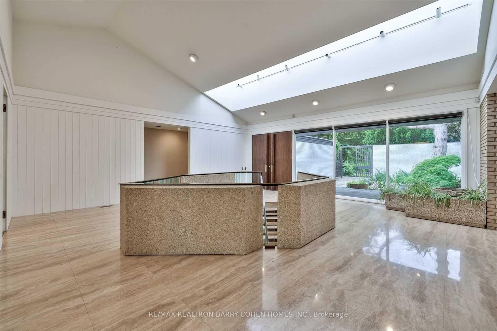 14 Park Lane Circle thumbnail 12